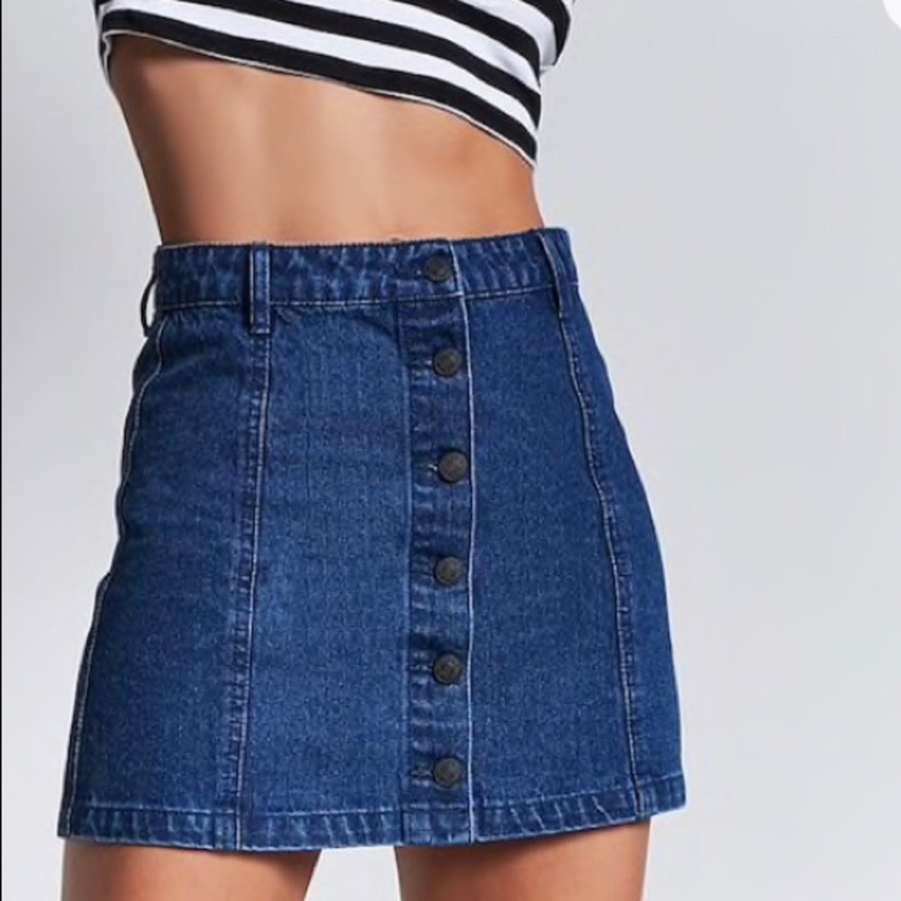 BUTTON FRONT DENIM SKIRT
